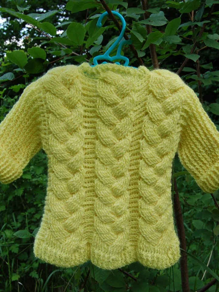 Crochet Baby Cardigan Pattern, crochet Baby coat Pattern, crochet baby gift, crochet newborn cardigan, infant cardigan, Baby sweater pattern, crochet baby clothes, PDF file in English