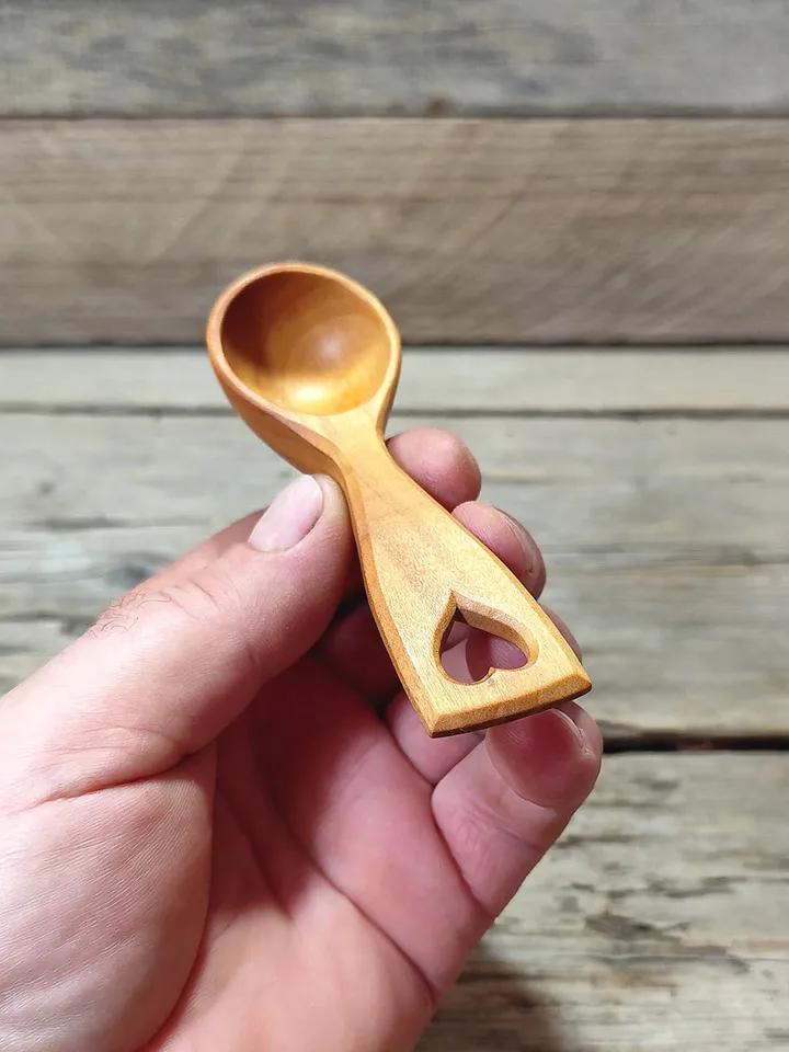 9th anniversary willow gift, Handmade willow ninth anniversary gift, Willow measuring spoon, Heart handle coffee scoop
