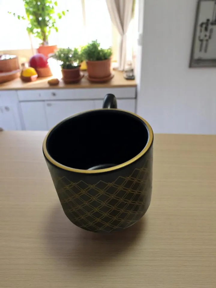 Majestic Charm Mug 200ml Black And Gold Coffee Cup Elegant Tea Mug Luxury Ceramic Drinkware Stylish Office Mug Modern Gift Idea