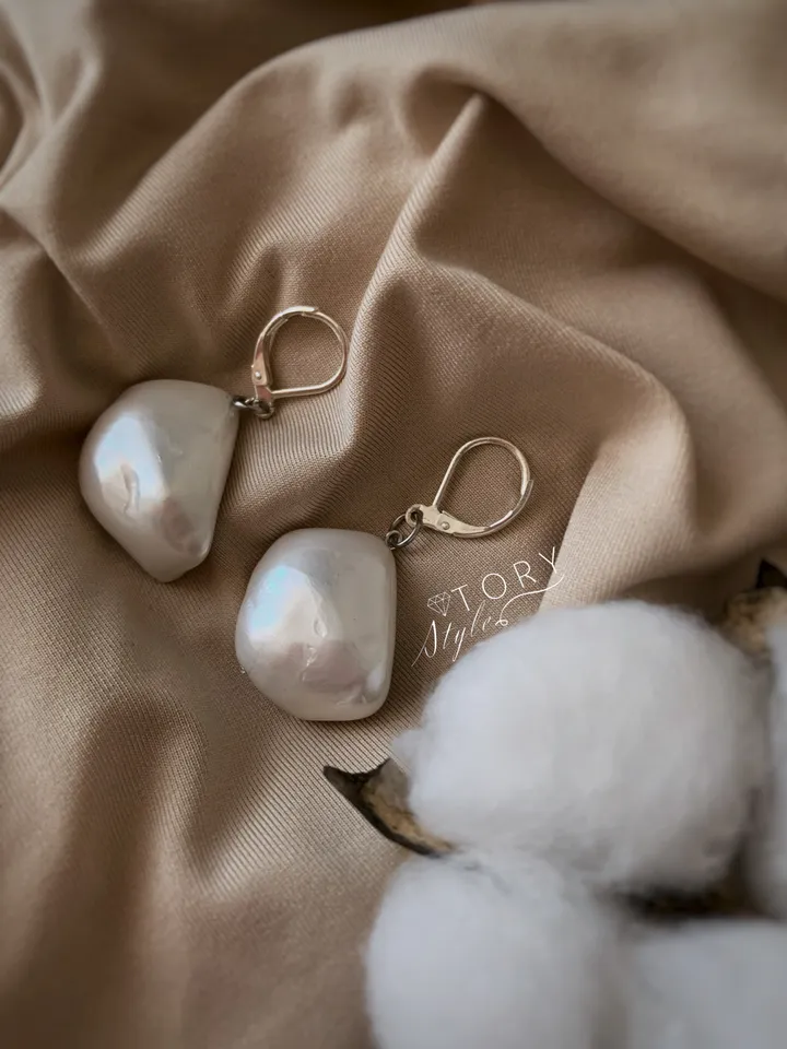 Pearl earrings, Baroque pearl earrings, Small earrings, Black pearl earrings, Earrings for the bride, Wedding earrings