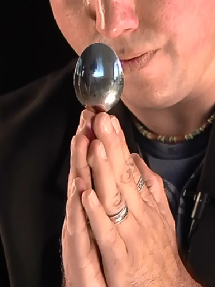 Ben Salinas - PsychoKinesis with Silverware