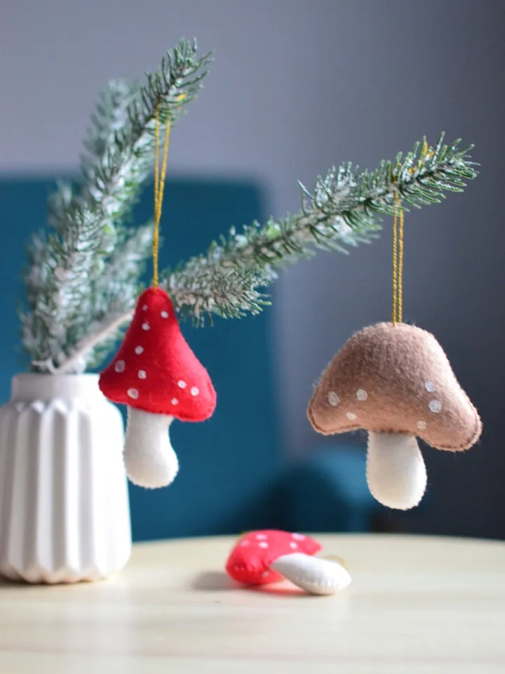 Felt mushrooms Set of 6, woodland baby shower decorations Little Amanita