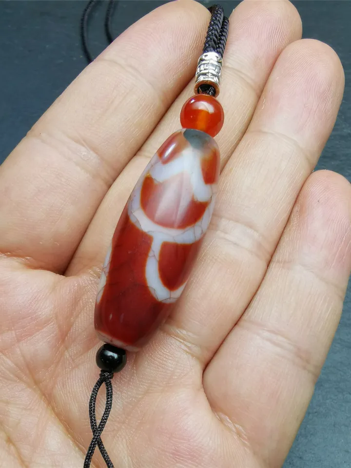 Gandhanra Unique Tibetan Fire Agate Lotus Dzi Bead Necklace,1.57" × 0.75"