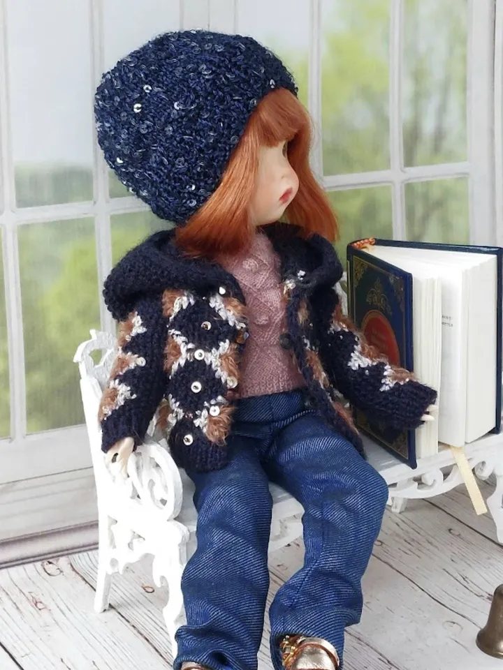 Exclusive dark blue hooded jacket for OB22 dolls: handmade from merino yarn with silk