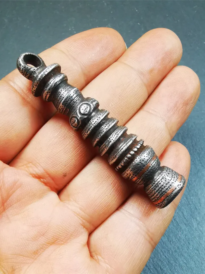 Gandhanra Handmade Tibetan Buddhist Ritual,Stupa,Pagoda,Buddhist Tower Amulet Pendant,Made of Cold Iron