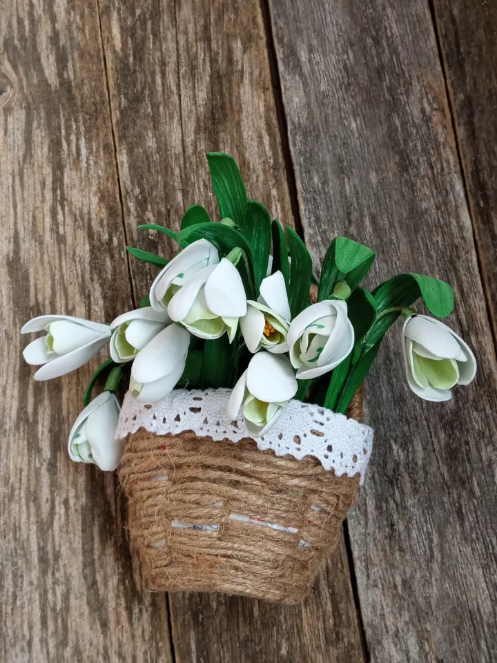Bouguet art flowers - showdrops in linen basket with lase/ handmade floral arrangements/ gift for her/ spring flowers