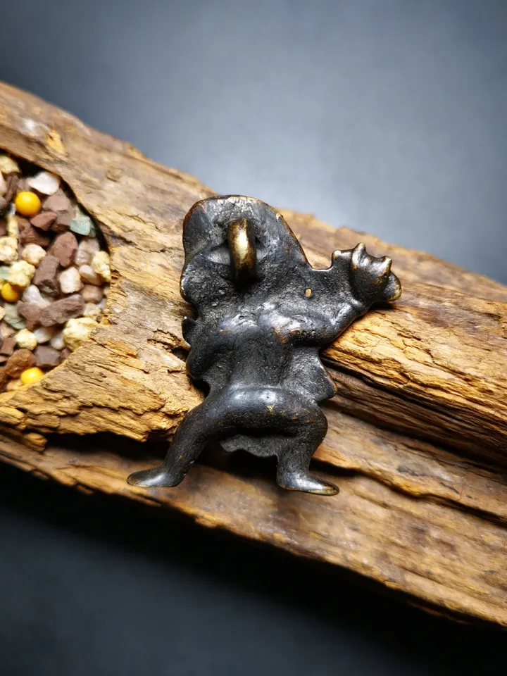 Gandhanra Acient Vajrapani Amulet,Tibetan Buddhism Statue,the Protector and Guide of Gautama Buddha,80 years old