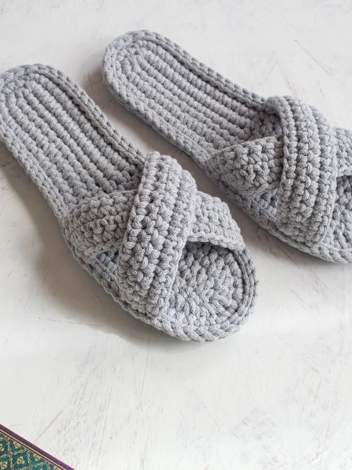 Womens slippers - Crochet slippers - Bride slippers - vegan slippers