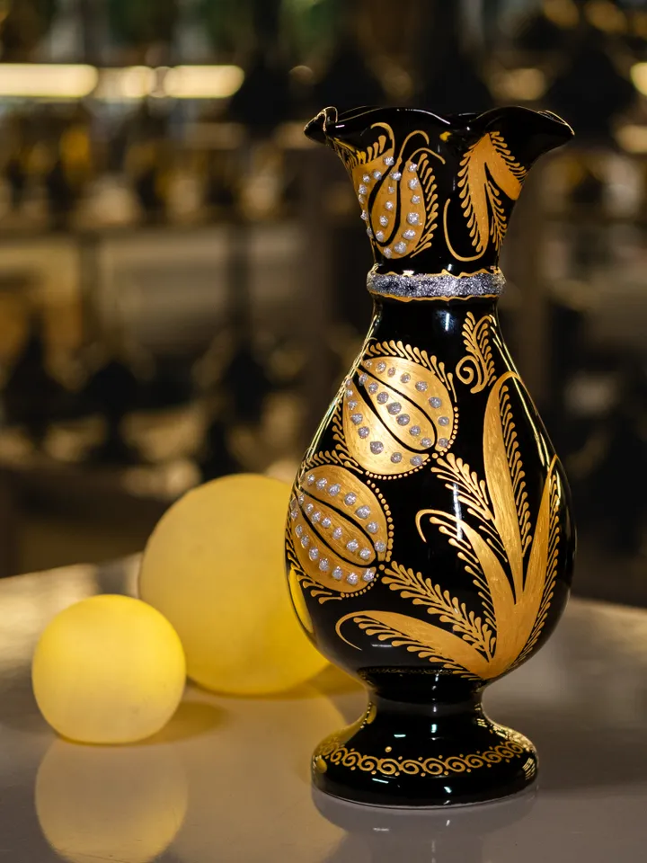 Handpainted Ceramic Vase for flover | Vase decor | Elegant Black Gold Vase