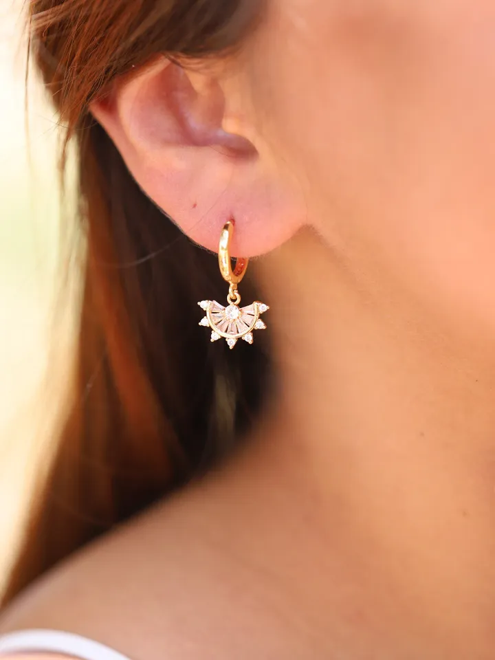 Art Deco Fan Earrings, Gold Minimalist Wedding Earrings, Swarovski Crystal Boho Bridal Earrings, Gatsby Earrings, Vintage Wedding Jewelry