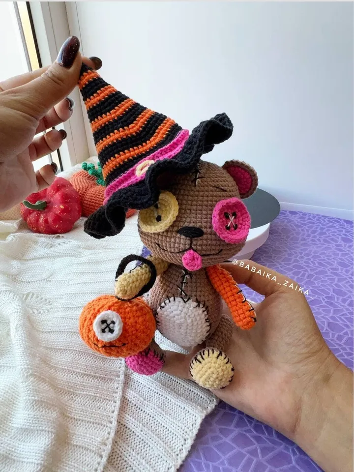 PDF Crochet Bear with a Pumpkin crochet pattern, Halloween amigurumi, Amigurumi Pumpkin monster, Amigurumi Bear patrón en español