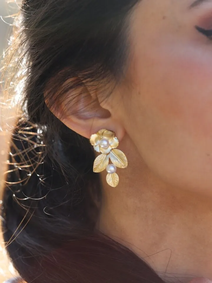Boho Wedding Earrings | Flower Bridal Earrings | Gold Wedding Jewelry | Floral Earrings | Bridesmaid Gift | Leaf Jewelry For Bride Jewellery