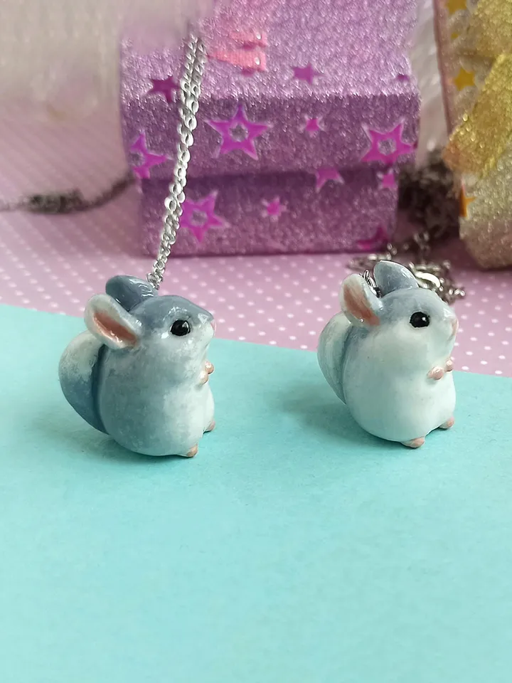 a Chinchilla necklace light gray (US discount)