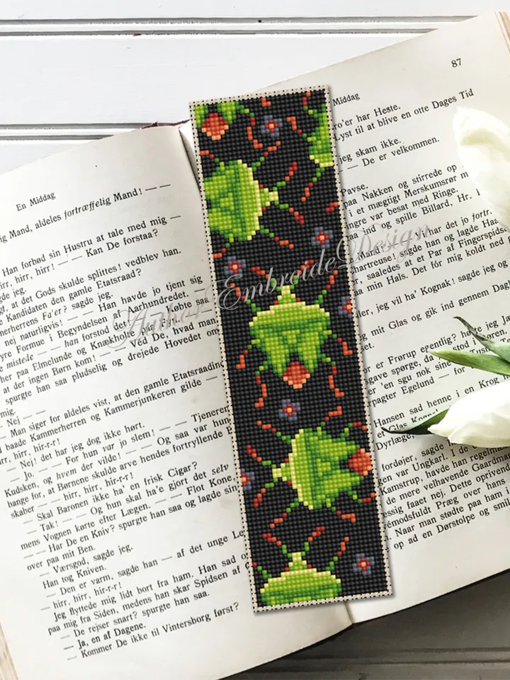 Beetle bookmark cross stitch pattern PDF download Green stink bug cross stitch chart, Simple bookmark pattern digital PDF for beginner #B283