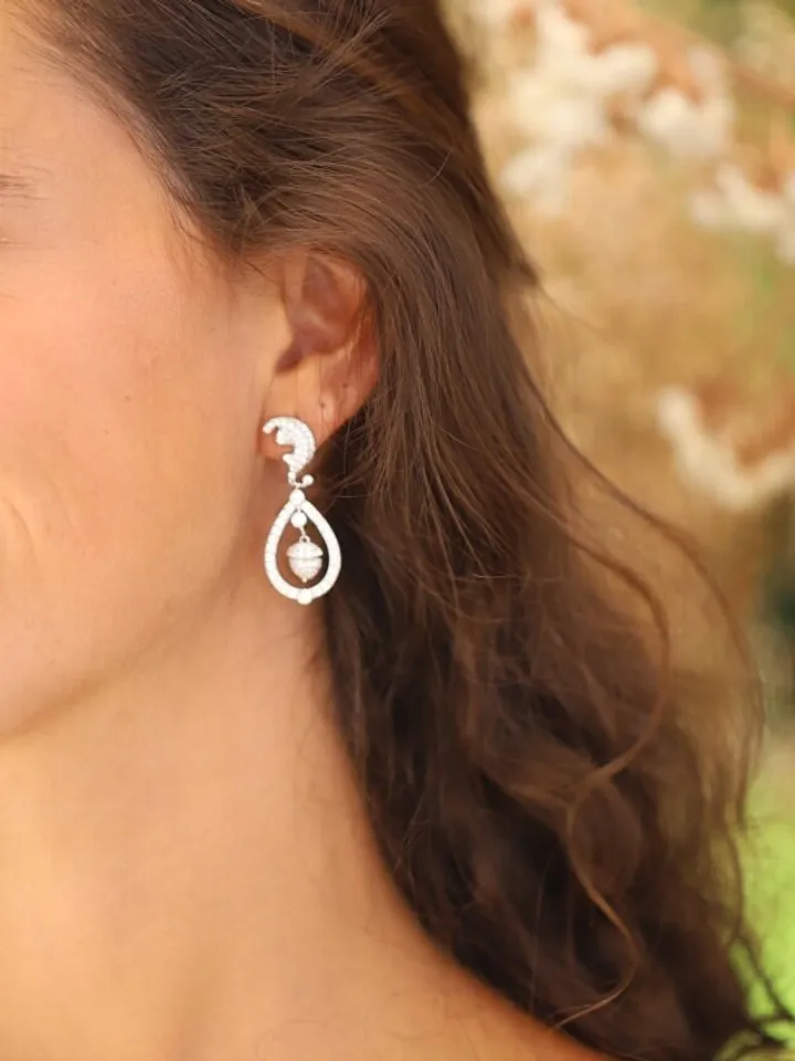 Kate Middleton Replica Royal Wedding earrings Swarovski Crystal Bridal Earrings Art Deco Vintage style Wedding Jewelry Royal Wedding Jewelry