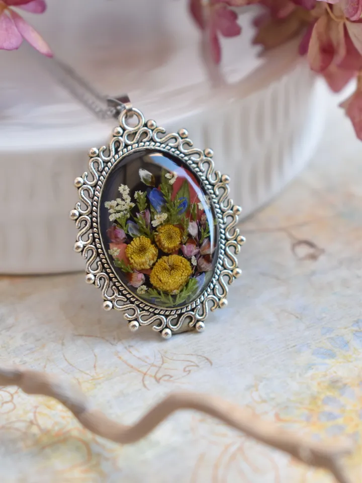 Pressed tansy Necklace. Real flower necklace. Botanical flower necklace.