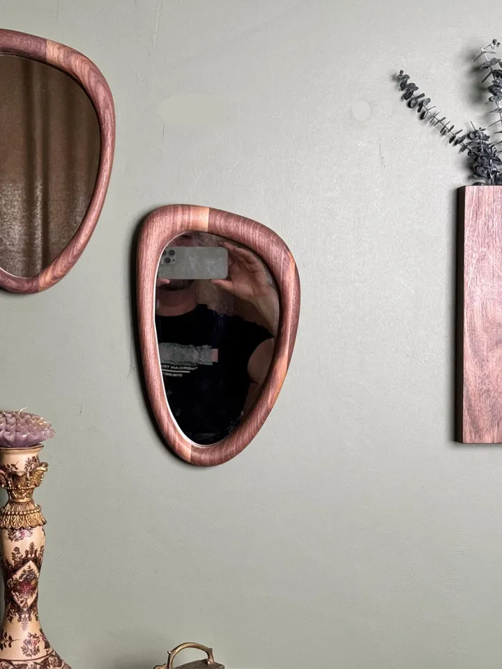 Walnut Framed Mirror,Mid Century Mirror,Organic Mirror,Wood Framed Mirror,İrregular Mirror,Asymmetrical Mirror,Mirror Wall Decor,Curved