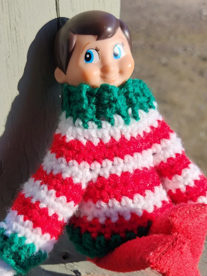 Sweater and Hat Crochet Pattern: Christmas Elf on The Shelf Holiday outfit and video tutorial