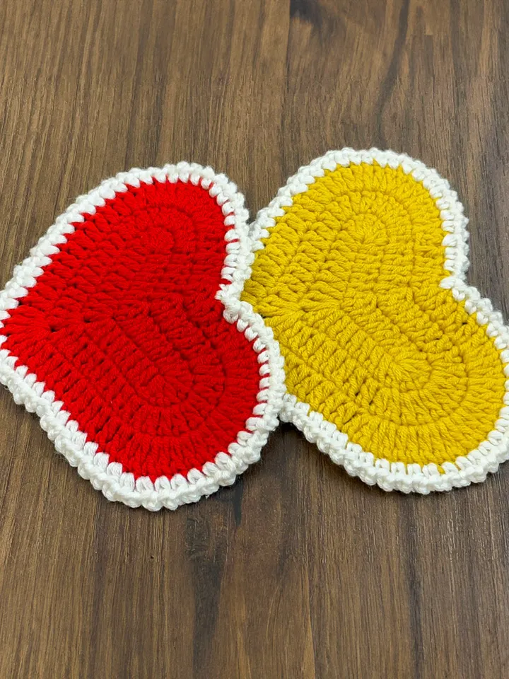 Crochet Heart Shaped Doily - Heart Potholder Crochet Pattern - Cute Crochet Decor for Valentine's Day or Housewarming Gift
