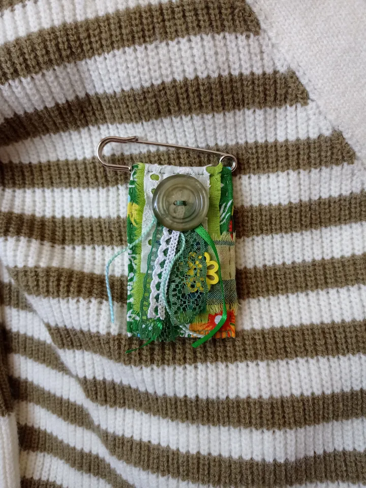 Textile Brooch Kilt Pin