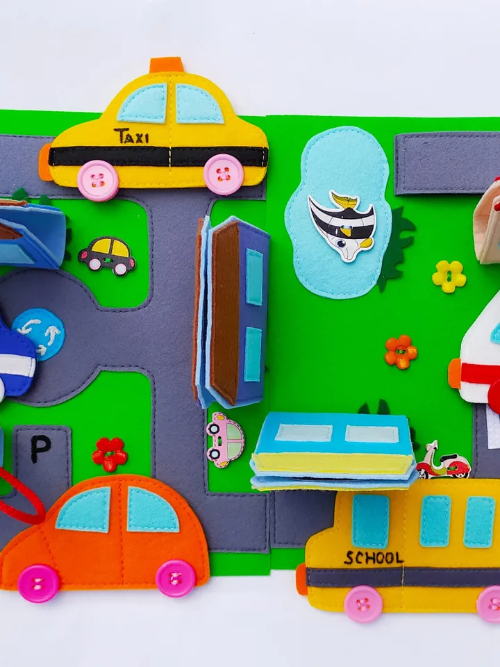 Felt road Quiet book Pattern pdf , Felt book pattern pdf, Soft sensory book template, Busy book sewing ideas for toddler 2, 3, 4 year old