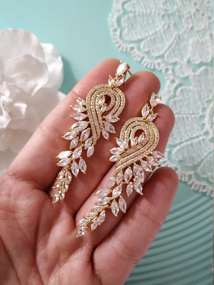 Champagne Gold Bridal Earrings statement Boho Earrings Boho Wedding Earrings Gold leaf earrings Long Brodal Earrings Boho Bridal Earrings