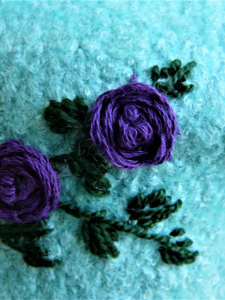 Blythe hat with embroidery
