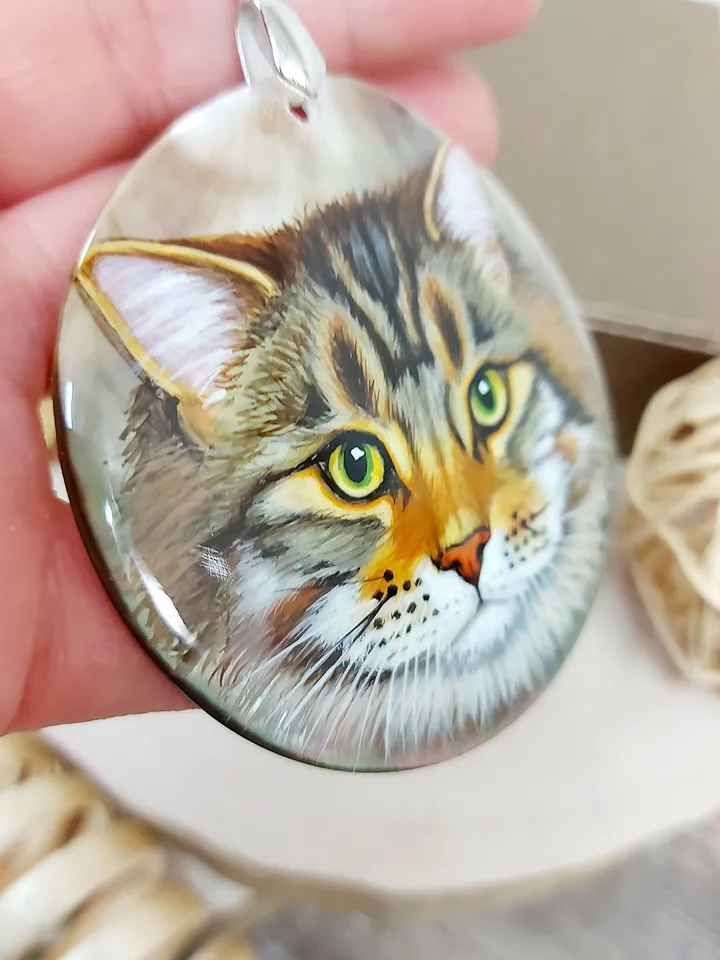 Russian Beautiful Pendant Mother-of-pearl"Red Cat", miniature Hand-painted, Gifts for the new year, Gift for her, Fedoskino Abalone shell