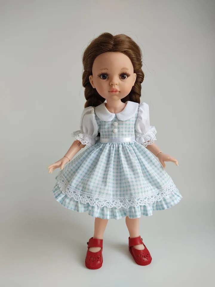 PDF sewing pattern for Paola Reina dolls.