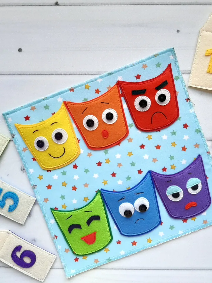 Color sorting Quiet book Pattern , Felt activity book pattern pdf, Soft sensory book template, Busy book sewing ideas for toddler