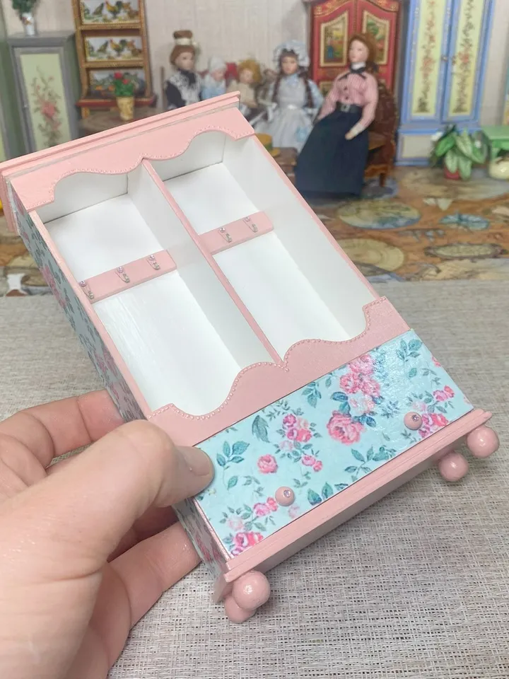 Hallway for a dollhouse. 1:12. Doll furniture. Dollhouse miniature.