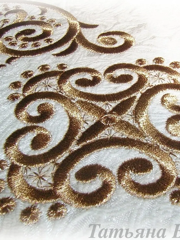 "Universal pattern" design for machine embroidery