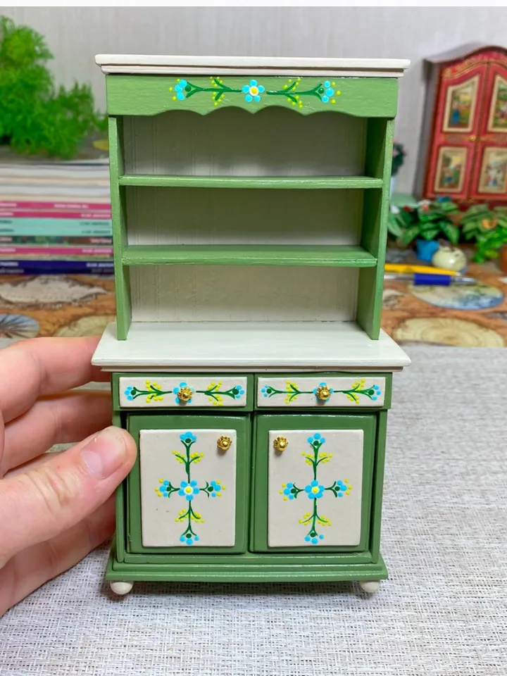 Kitchen furniture for a dollhouse. 1:12. Furniture for dolls. Dollhouse miniature.