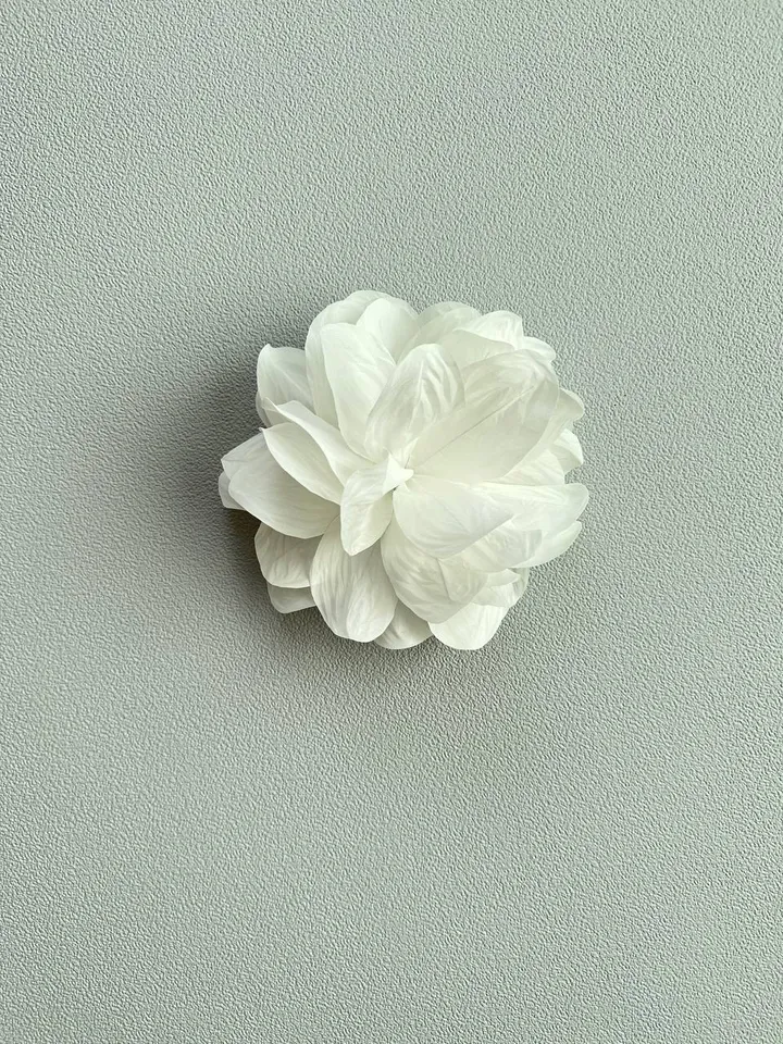 Flower brooch "Mary"