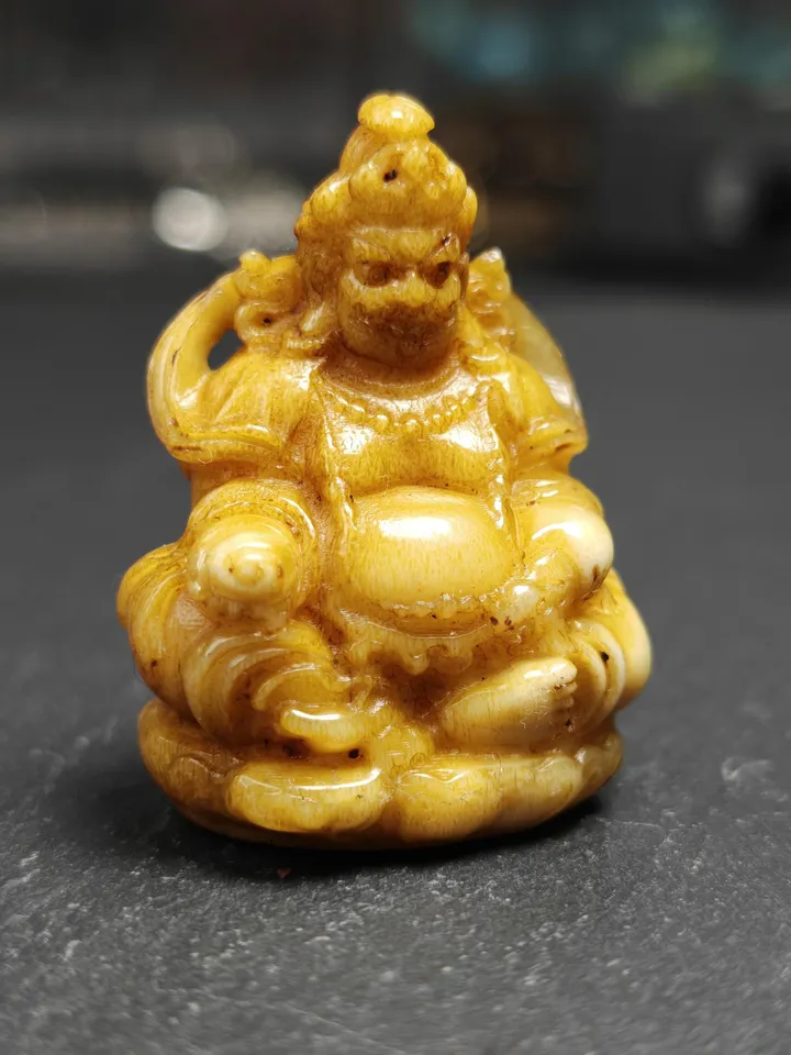 Gandhanra Antique Consecrated Tibetan Buddha statue - Yellow Jambhala(Dzambhala),Carved from Deer Antlers,40mm × 30mm × 20mm
