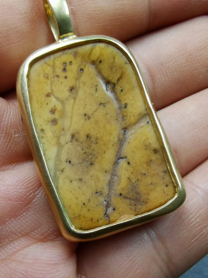 Gandhanra Old Tibetan Buddhism Kapala Amulet,Conch Shell Shankha Pendant ,46mm × 25mm