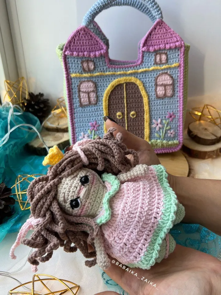 PDF Crochet Pattern Castle for a Princess, Amigurumi doll pattern, Crochet castle, Cute doll, Doll pattern, Amigurumi doll