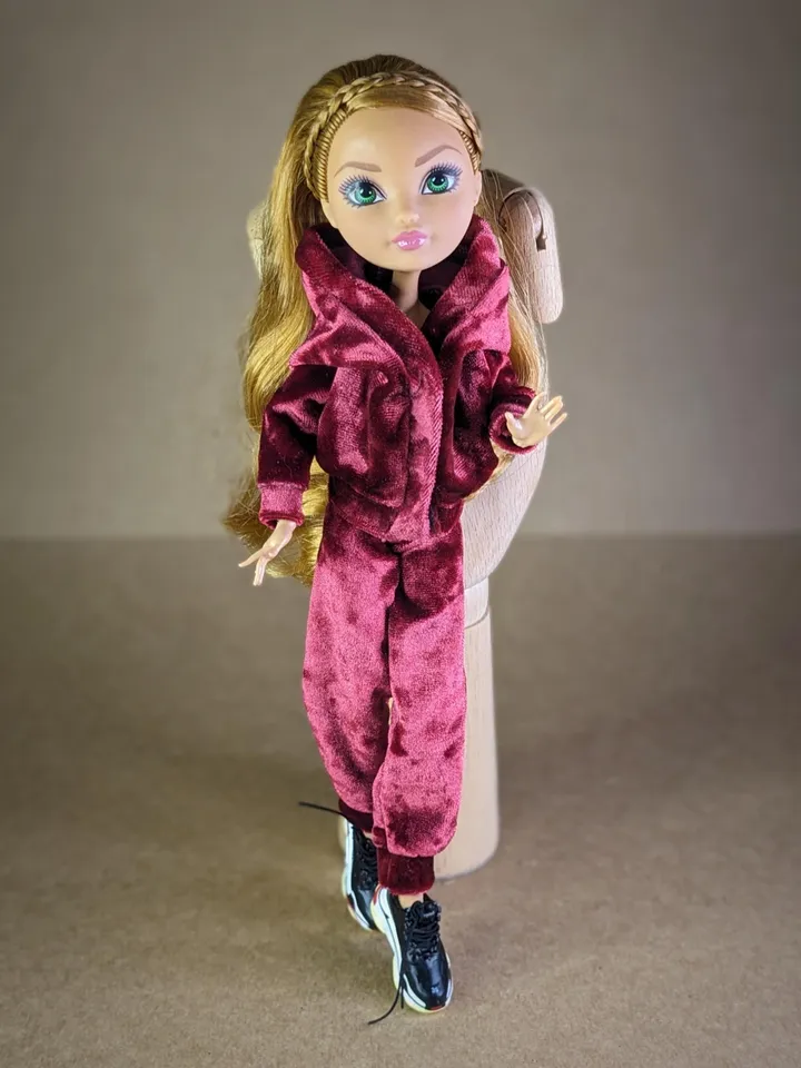 Handmade burgundy velvet hoodie & pants set for 10.5 inch female dolls