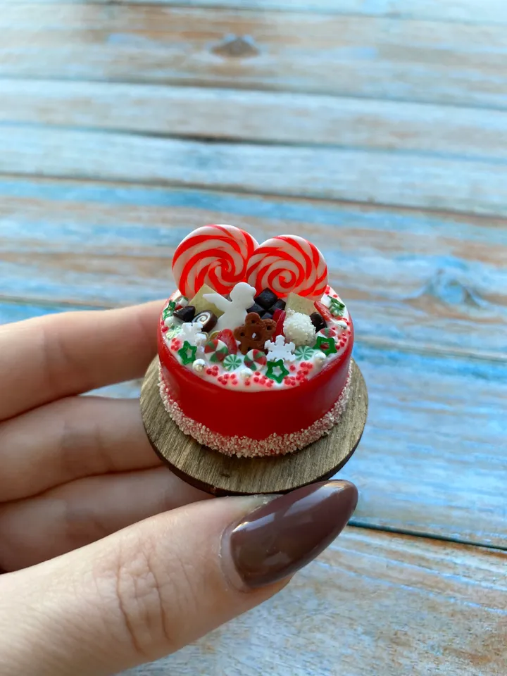 Miniature Christmas Cake with Polymer Clay for Dollhouse