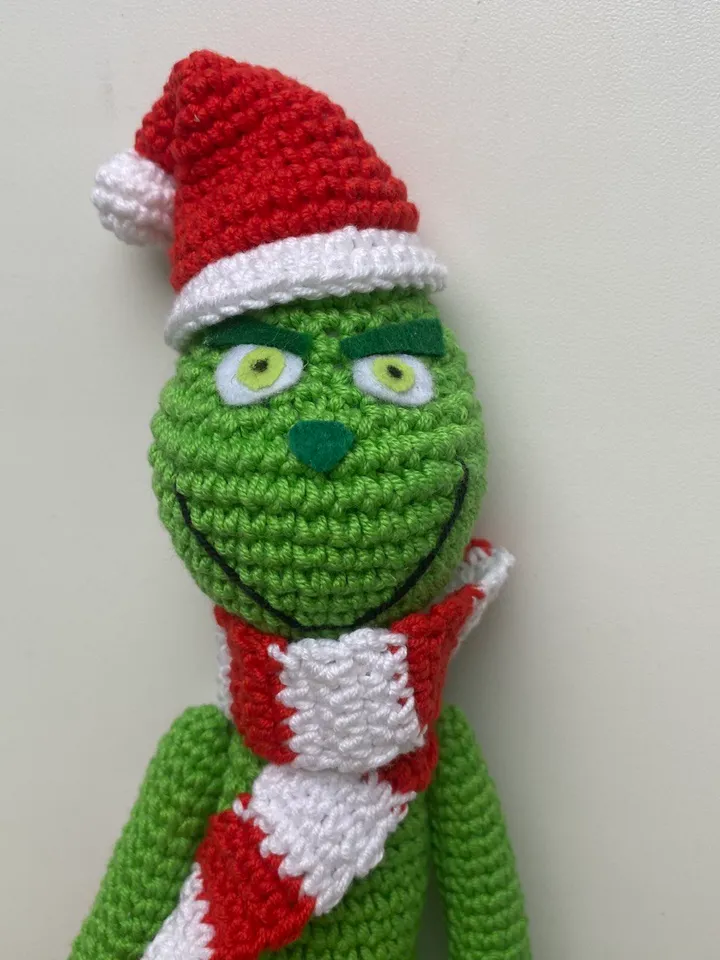 Grinch amigurumi crochet pattern