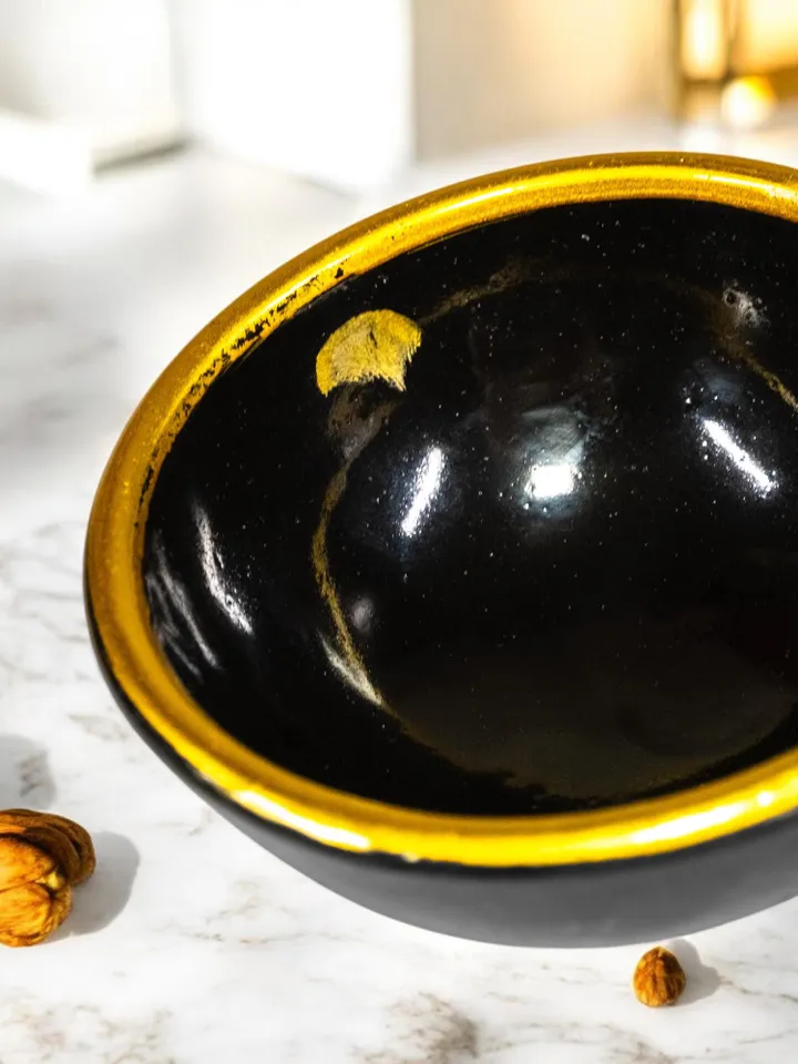 Handcrafted Ceramic Bowl Set | Handpainted 6-Piece Set for Nuts and Dried Fruits | Elegant and Functional Design for Your Dining