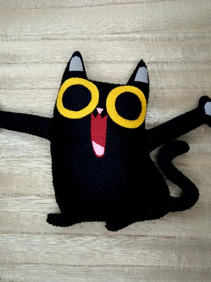 Peekaboo cat Stuffed animals Stuffed animals Cat Kitten playing Game of ku ku White cat Cat felt Peek-a-boo Cat