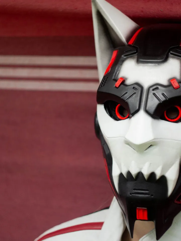 Cyber Cat Mask, CyberCat Mask, Cosplay Sci-Fi Mask, CyberPunk Mask for Halloween Photoshoot or Cosplay, Eyes with a Circle
