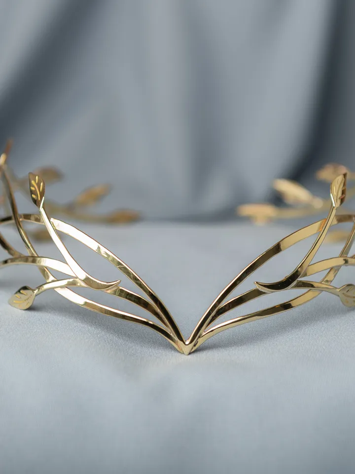 Tiara for wood nymph from branches and leaves Crown of Forest dryad Silver diadem, fantasy fairy elven Princess Kementar