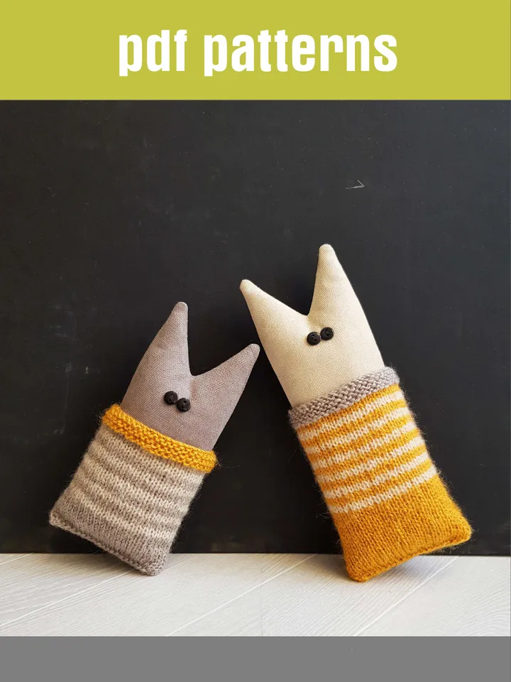 Cats dolls sewing and knitted patterns PDF set of 2 tutorials in English, 2 Cats in knitted bags (2 designs and 2 sizes)