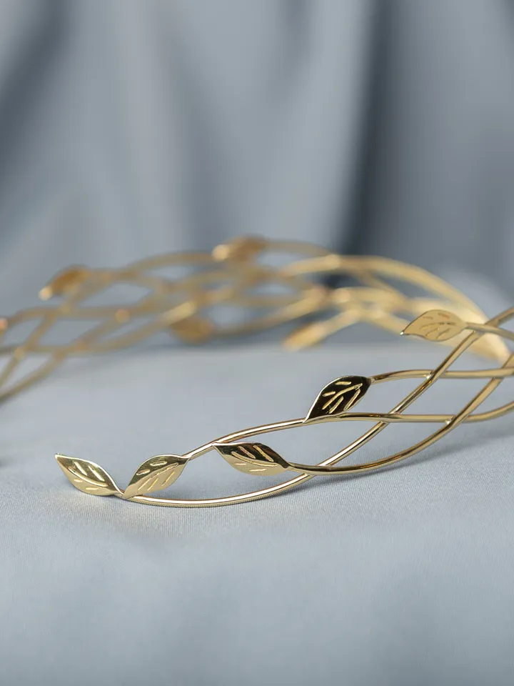 Tiara for wood nymph from branches and leaves, Crown of Forest dryad, Silver diadem, fantasy fairy elven Princess Nessa