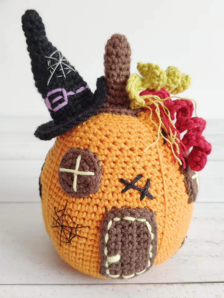 Halloween Pumpkin House Easy Crochet pattern