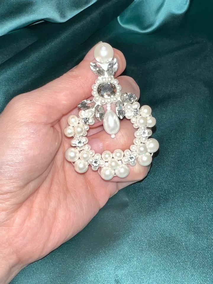 Bridal Pearl Cluster Cameo Earrings
