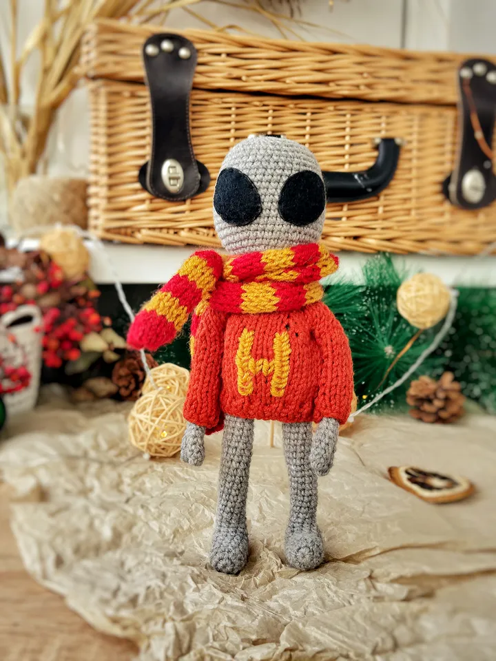 Alien gray doll in Harry Potter dress, UFO toy, Custom plush, Alien lover gift. Harry Potter lover gift.