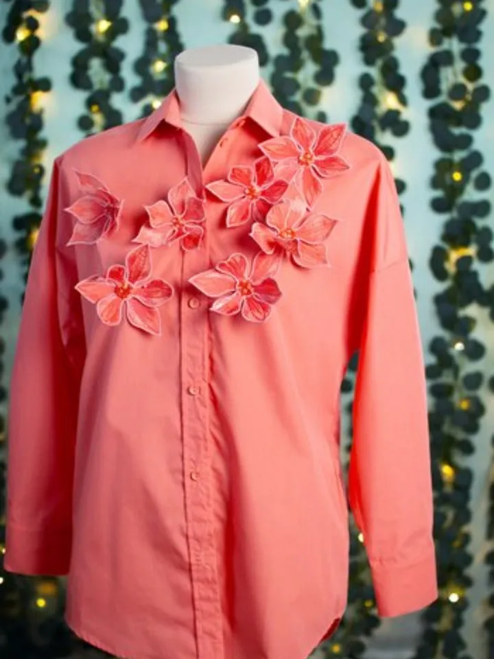 Volumetric flowers for decoration using applique technique machine embroidery design